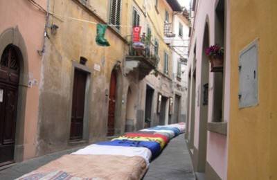 La Befana Brings Stockings to Italian Children - HubPages